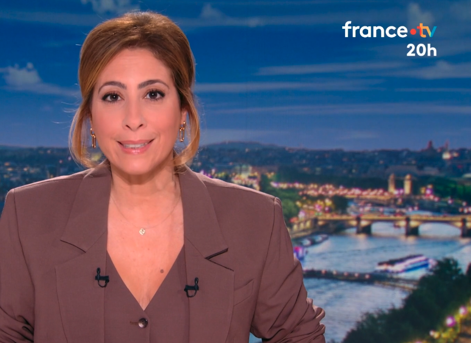 Léa Salamé présente le Journal télévisé